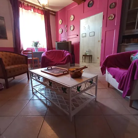 Les Deux Licornes Holiday home *